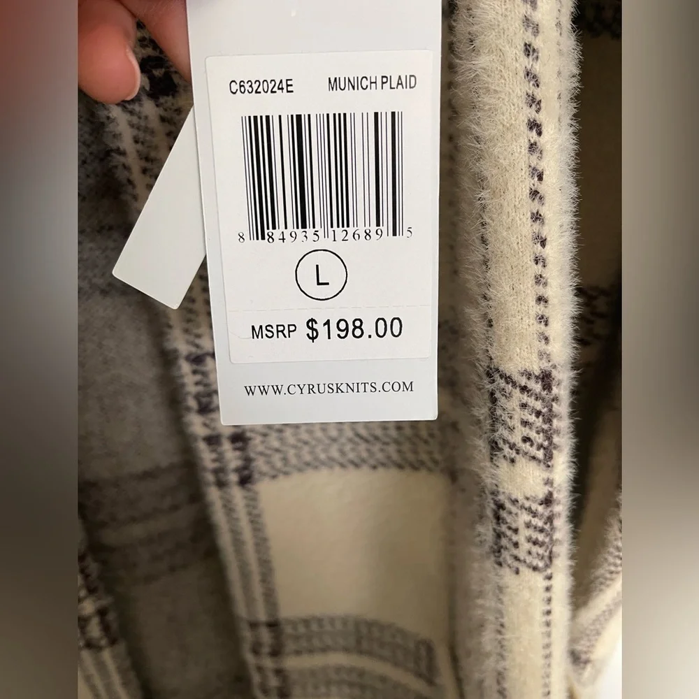 Cute Cyrus statement jacket - Picture 6 of 10